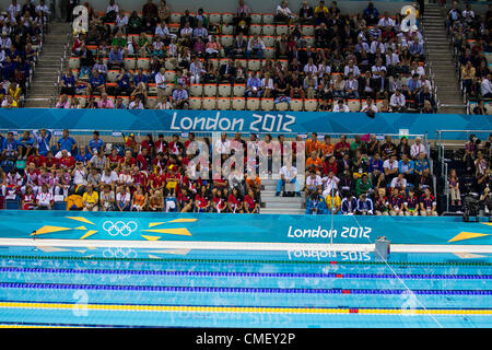 Des sièges vides à l'Aquatics Centre pour les finales de natation le 31 juillet 2012 durant les Jeux Olympiques d'été, Londres 2012 Banque D'Images