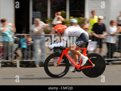 Surrey, UK. 1er août 2012. Tony Martin prend l'argent pour l'Allemagne en route olympique temps essais cliniques au Hampton Court. Go Bradley Wiggins a ensuite prendre la médaille d'or dans ce cas. Banque D'Images