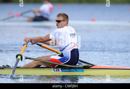 Eton Dorney, UK. Vendredi 3 août 2012. La République tchèque Ondrej Synek a remporté une médaille d'argent dans l'épreuve du skiff d'aviron à Eton Dorney, finale près de Windsor, en Grande-Bretagne, au Jeux Olympiques d'été de 2012, le vendredi 3 août 2012. (Photo/CTK Radek Petrasek) Banque D'Images