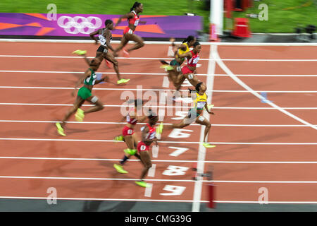 Shelly-Ann Fraser-Pryce (JAM) remporte la finale du 100 m femmes lors des Jeux Olympiques d'été, Londres 2012 Banque D'Images