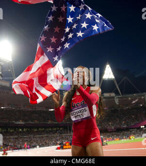 Le 6 août 2012 - Londres, Angleterre, Royaume-Uni - Sanya Richards-Ross (USA) célèbre sa médaille d'or dans le 400m dans les Jeux Olympiques de Londres en 2012 au Stade Olympique d'août 05,2012 à Londres, Royaume-Uni. (Crédit Image : © Paul Kitagaki Jr./ZUMAPRESS.com) Banque D'Images