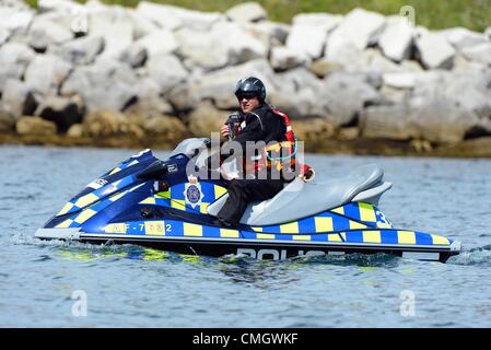 8e août 2012. La voile olympique, action pendant les Jeux Olympiques de 2012 à Londres au lieu de Weymouth et Portland, Dorset, Angleterre, Royaume-Uni. Jet ski Police security août 8th, 2012 PHOTO : SERVICE DE PRESSE DE DORSET Banque D'Images