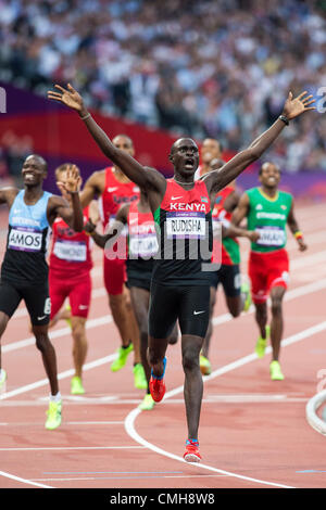 9 août 2012. David Rudisha (KEN) gagner la médaille d'or en un temps record mondial dans l'épreuve du 800m aux Jeux Olympiques d'été, Londres 2012 Banque D'Images