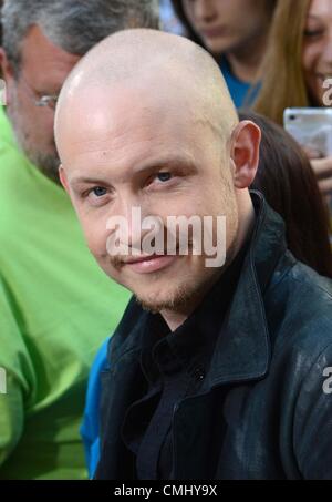 13Th Aug 2012. Isaac Slade sur scène pour NBC Today Show de concert avec la mêlée, Rockefeller Plaza, New York, NY, le 13 août 2012. Photo par : Derek Storm/Everett Collection/Alamy Live News Banque D'Images