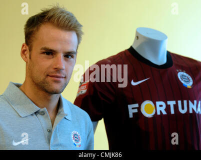 ***Europa League preview*** le Sparta Prague. Pablo Gil photographié au cours de conférence de presse avant de nouvelle saison à Prague, République tchèque le 25 juillet 2012. (Photo/CTK Michal Krumphanzl) Banque D'Images