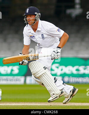 Londres, Angleterre, Royaume-Uni. 20 août 2012. L'Angleterre Jonathan Trott lors du troisième test-match Investec international cricket entre l'Angleterre et l'Afrique, a joué au Lords Cricket Ground. Banque D'Images