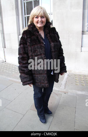 Linda Nolan vu à la BBC à Londres. Crédit : Simon Matthews/Alamy Live News Banque D'Images