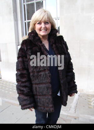 Linda Nolan vu à la BBC à Londres. Crédit : Simon Matthews/Alamy Live News Banque D'Images