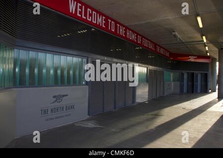 Londres, Royaume-Uni. 09Th Nov, 2013. Vue générale du sol avant la Premier League match entre Arsenal et Liverpool à l'Emirates Stadium. Credit : Action Plus Sport/Alamy Live News Banque D'Images