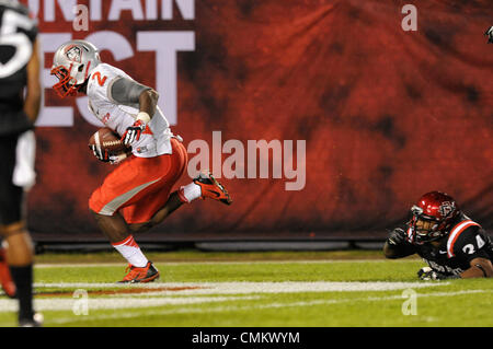 San Diego, CA, USA. 2 nov., 2013. Les Aztèques mènent les Lobos de 0-0 à la demie. © csm/Alamy Live News Banque D'Images