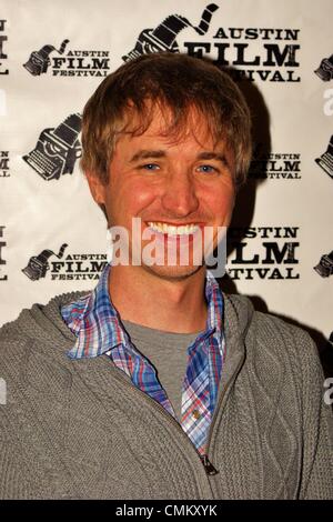 Austin, Texas, États-Unis. 31 octobre, 2013. Scénariste et co-réalisateur Chris Sivertson sur le tapis rouge à la projection de son film ''All Cheerleaders Die'' au Paramount Theater à Austin, Texas le 10/31/2013.Le film a été la finale de l'Halloween la 20e édition du Festival du Film d'Austin. © Jeff Newman/Globe Photos/ZUMAPRESS.com/Alamy Live News Banque D'Images