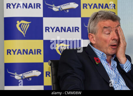 Londres, Royaume-Uni. 4e novembre 2013. L'image montre le PDG de Ryanair Michael O'Leary à l'intention des médias de Ryan Air Résultats semestriels, Londres, Royaume-Uni. Crédit : Jeff Gilbert/Alamy Live News Banque D'Images