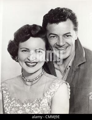 CORNEL WILDE avec Betty White Betty White Show.la.encore.Fourni par Photos inc.(Image Crédit : Â© fourni par Globe Photos Inc/Globe Photos/ZUMAPRESS.com) Banque D'Images