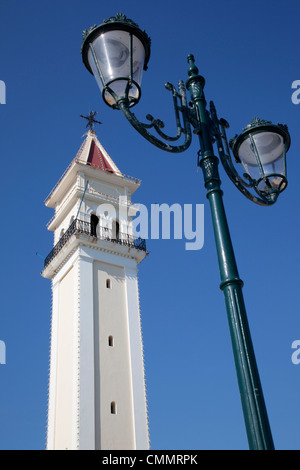 Clocher de l'église et la lampe, la ville de Zakynthos, Zante, îles Ioniennes, îles grecques, Grèce, Europe Banque D'Images