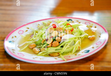 Salade de mangue épicée , thai style alimentaire Banque D'Images