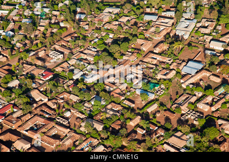 Banlieue vue aérienne, Moshi, région de Kilimandjaro, Tanzanie Banque D'Images