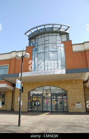 Bibliothèque de Stratford, Londres, Angleterre Banque D'Images