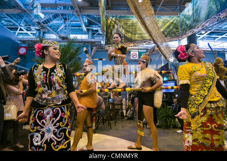 Danseurs de Malaisie Tourisme International Show 2012 Paris Banque D'Images