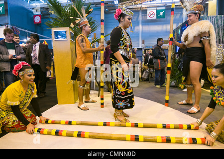 Danseurs de Malaisie Tourisme International Show 2012 Paris Banque D'Images