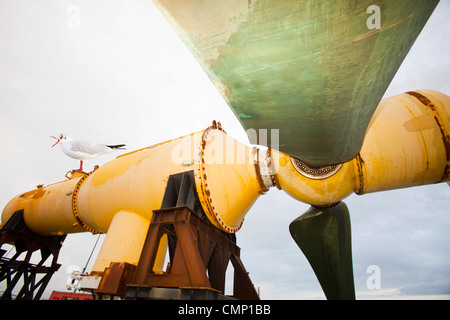 Une turbine marémotrice sur le quai de Kirkwall, Orkney, Scotland, UK, Banque D'Images