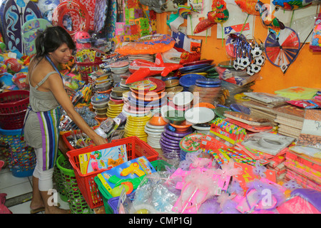 Arica Chile,Paseo Peatonal 21 de Mayo,centre commercial piétonnier,shopping shopper shopping magasins marché achat vente,magasin de détail magasins variété d'affaires, Banque D'Images