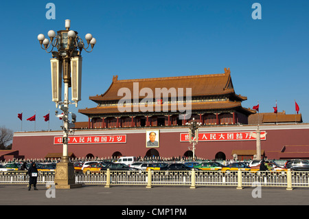 La porte Tiananmen ou porte de la paix céleste, l'entrée de la Cité interdite à la place Tiananmen, Pékin, Chine Banque D'Images