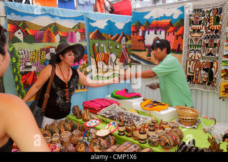 Arica Chile,Paseo Peatonal 21 de Mayo,centre commercial piétonnier,shopping de cadeau shoppers magasins marché marchés achats vente, magasin de détail Banque D'Images