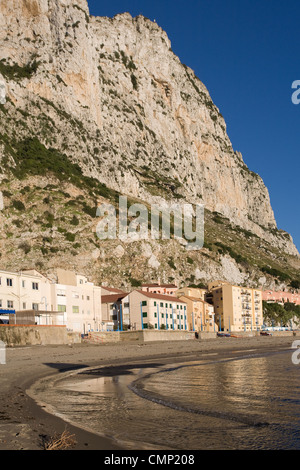 Le Catalan Bay, village de style italien, rocher de Gibraltar, Banque D'Images