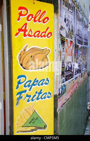 Arica Chile, Mercado Colon, marché couvert, aire de restauration plaza tables tables repas décontracté, restaurant restaurants repas manger dehors café cafés bistro, s Banque D'Images