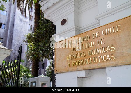 Santiago Chile,Providencia,Avenida Vicuna Mackenna,Université du Chili,Faculté des sciences,Chimie,Pharmacologie,entrée,plaque,signe,enseignement supérieur,pu Banque D'Images