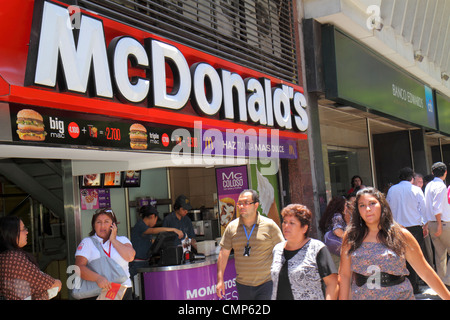 Santiago Chile, Paseo Ahumada, McDonald's, hamburgers, hamburgers, franchise, restauration rapide, restaurants restaurants restaurants restaurants restaurants restaurants restaurants restaurants restaurants cafés cafés bistro, compas international Banque D'Images