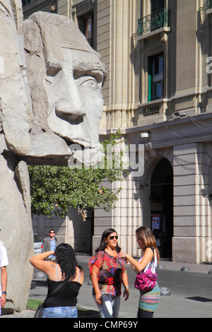 Santiago Chile,Plaza de Armas,place publique,place principale,art artistique,sculpture,Pueblo Indígena,peuples indigènes,monument,histoire coloniale,sculpture,ENR Banque D'Images