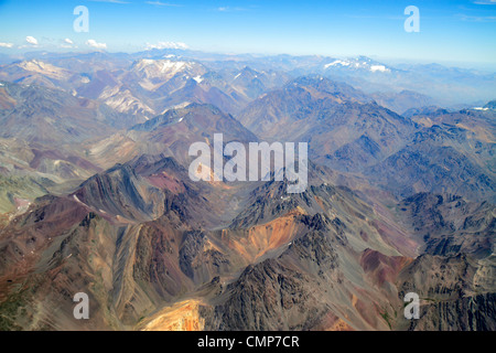 Santiago Chile,Andes Mountains,LAN Airlines,vol à Mendoza,vue sur les sièges de fenêtre,vue aérienne du dessus,science,géographie,gamme,topographie,pere Banque D'Images