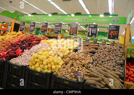 Lima Pérou,Santa Ana,Avenida Canaval y Moreyra,Metro,magasin d'alimentation,supermarché,shopping shopper shoppers magasins marché achats s Banque D'Images