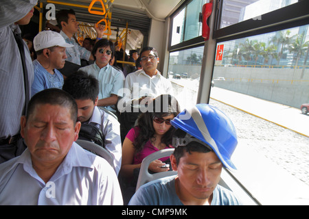 Lima Pérou,San Isidro,Paseo de la Republica,Canaval y Moreyra Estacion,Metropolitano bus Line,transport en commun,hispanique Latin Latino ethnical immigr Banque D'Images