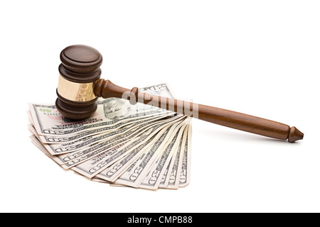 Gavel et dollars isolated on white Banque D'Images