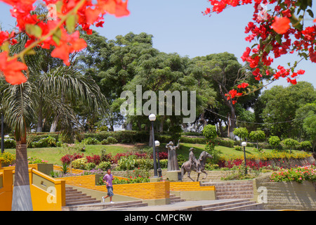 Lima Pérou,Barranco,Parque Parra,parc urbain,Paseo Chambuca Granda,María Isabel Granda Larco,statue,femme hispanique ethnique féminine,chanteur populaire,songwr Banque D'Images