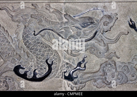 Carve dragon sur le mur d'expression et l'état dans l'ancienne Chine. Banque D'Images