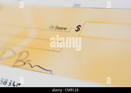 Un chèque en dollars canadiens Banque D'Images