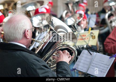 Tuba Noël, la Cathédrale St Paul, à Londres. Un événement de charité annuel de Noël. Banque D'Images