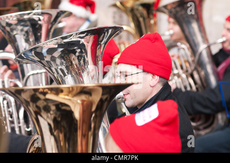 Tuba Noël, la Cathédrale St Paul, à Londres. Un événement de charité annuel de Noël. Banque D'Images