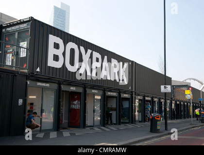 Boxpark-pop up shopping mall, Shoreditch, London Banque D'Images