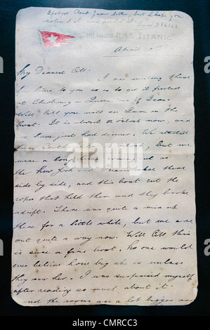 Lettre écrite le 10 avril 1912 sur le Titanic entre Southhampton et Queenstown (Cobh, Co Cork). L'auteur n'a pas survivre. Banque D'Images