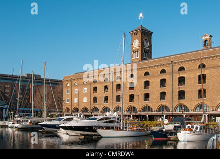 St Katharine Docks, London, England, UK Banque D'Images