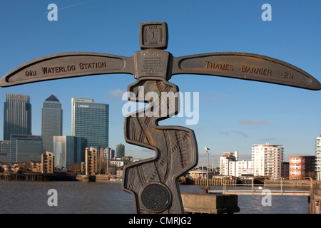 Troisième millénaire temps trail National Cycle Network, Greenwich, Londres Banque D'Images