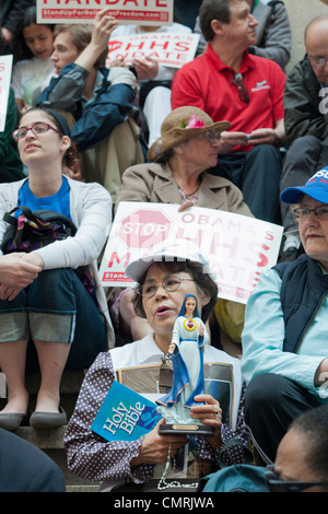 Les membres de divers groupes pro-vie religieuse manifestation à New York contre l'application de : Banque D'Images