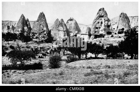 1919 Ürgüp Nevşehir Province Kalesi Burgut 1919 Central Urgup Burgut Kalesi Nevşehir Province Centre de l'Anatolie en Turquie. Cappadoci Banque D'Images