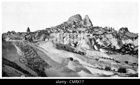 1919 Ürgüp Nevşehir Province Burgut Kalesi Turquie Anatolie centrale. Cappadocia cave Banque D'Images