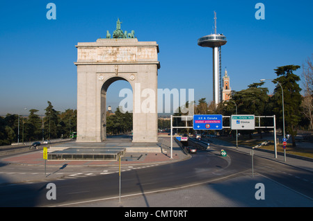 Arco de la Victoria (1956) aka Puerta de la Moncloa Madrid Espagne Europe arch Banque D'Images