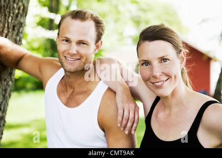 Close-up of man and woman looking at camera Banque D'Images